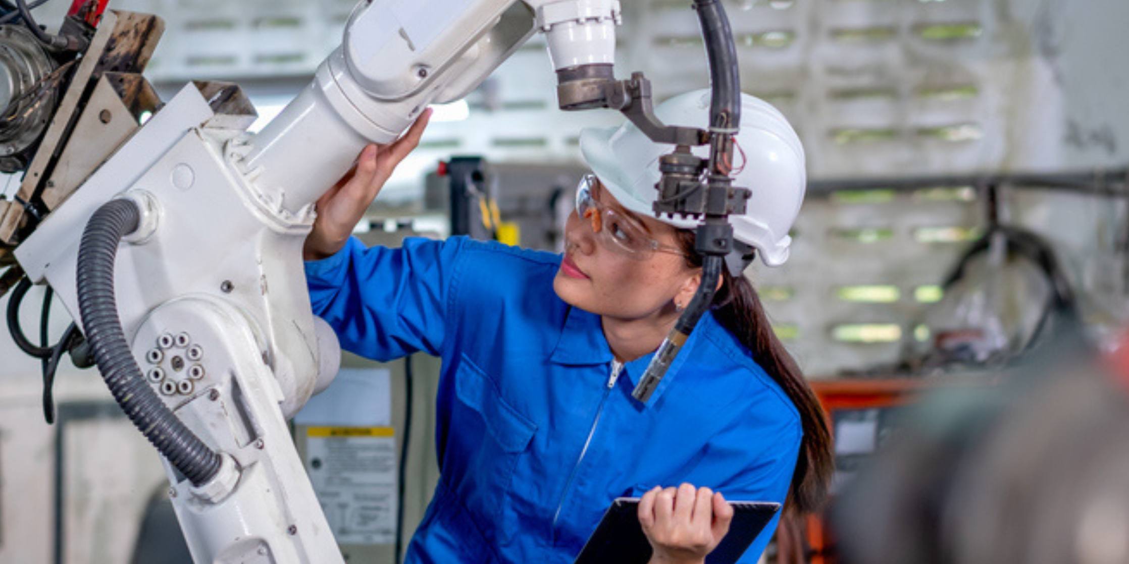 Safety Connection: New CSA Z434 Robot Standard – What you need to know?